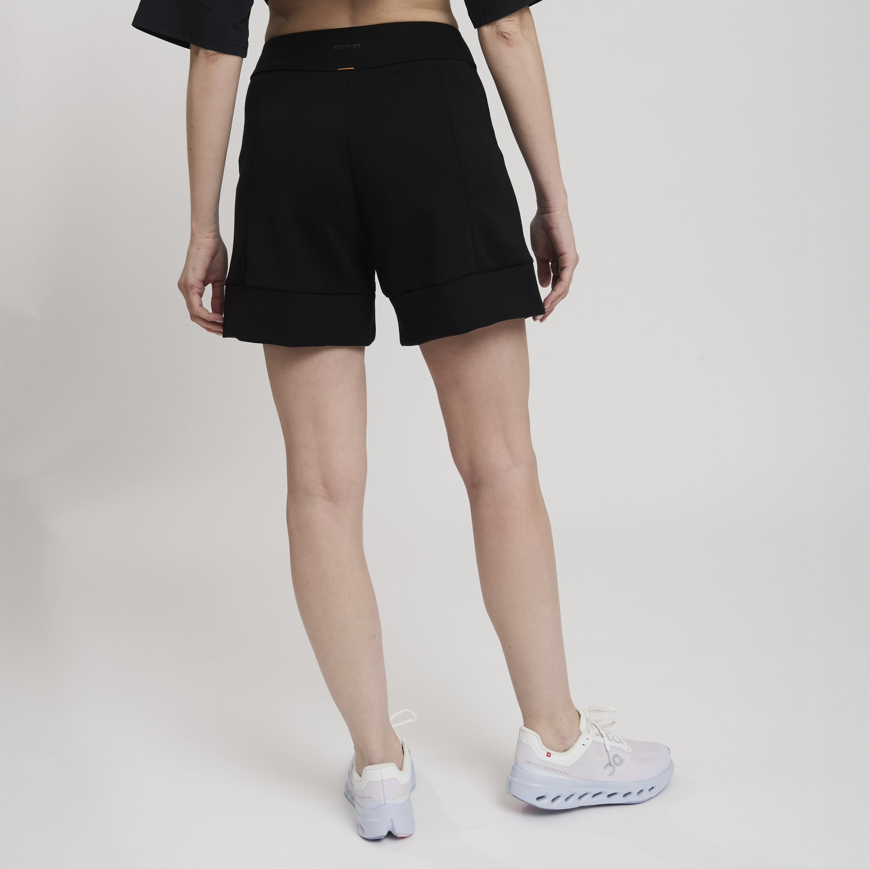 LA TITTY WOMAN BERMUDA PANT