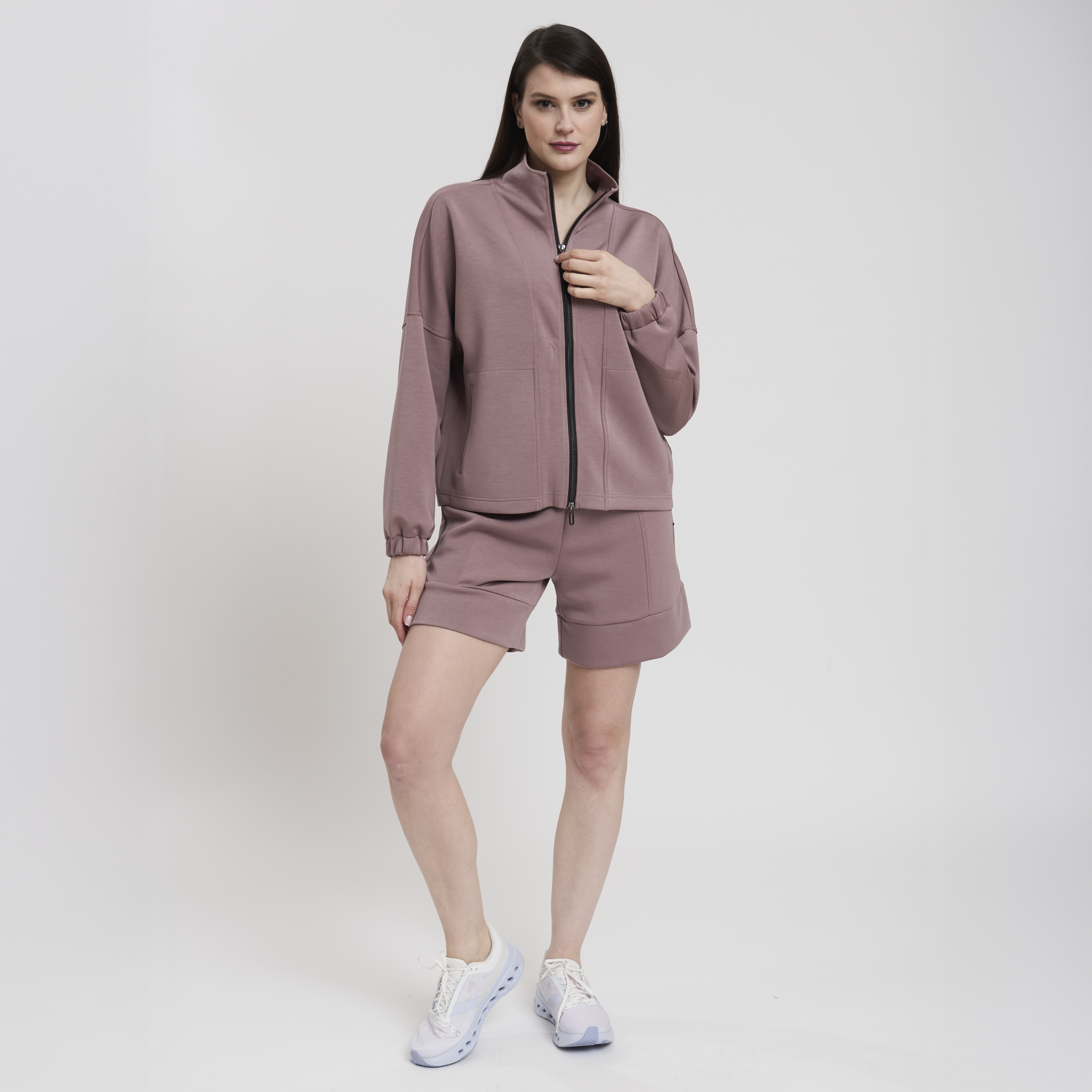 LA TITTY WOMAN BERMUDA PANT