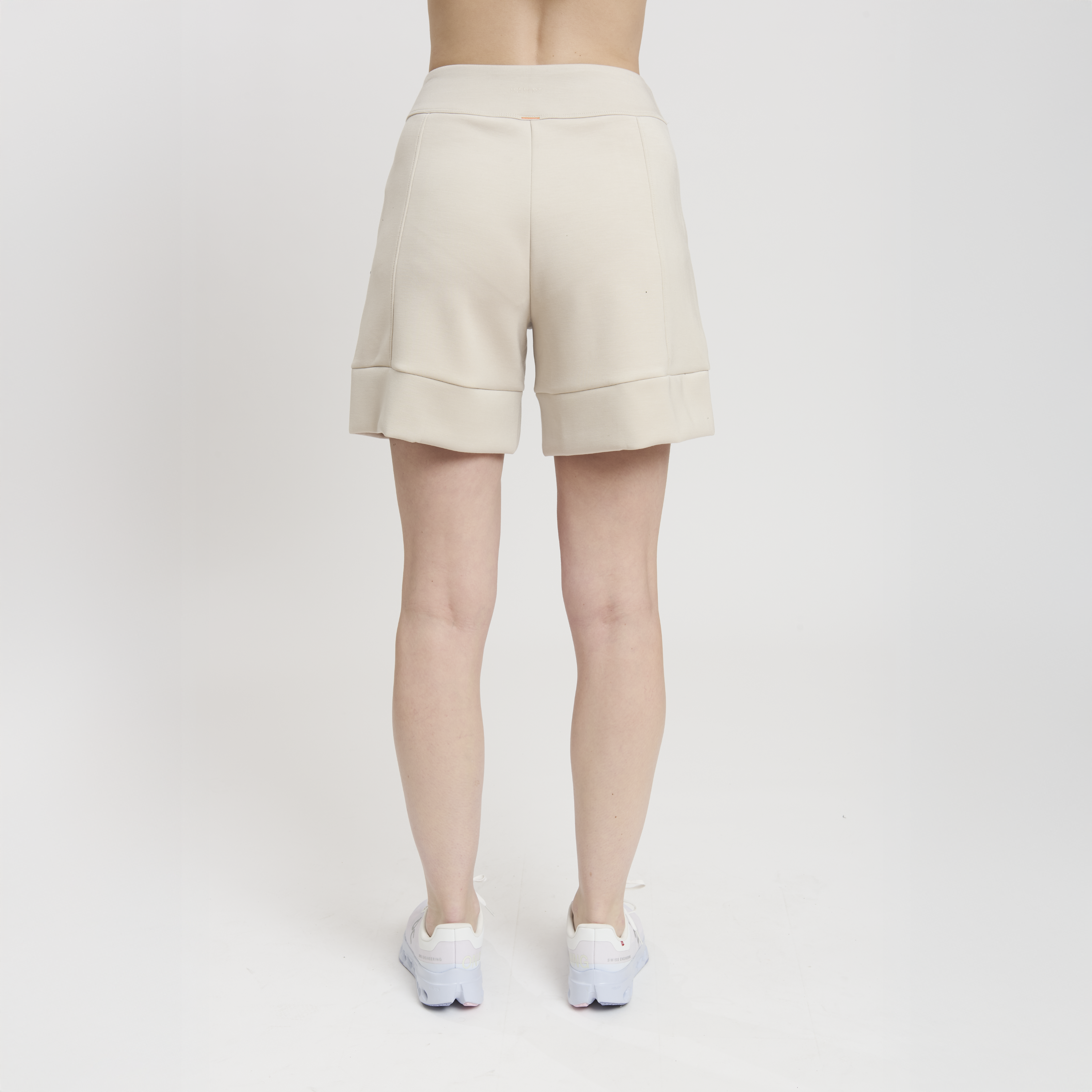 LA TITTY WOMAN BERMUDA PANT