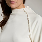 LA ADE WOMAN TURTLE NECK SWEATSHIRT
