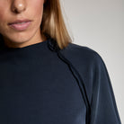 LA ADE WOMAN TURTLE NECK SWEATSHIRT