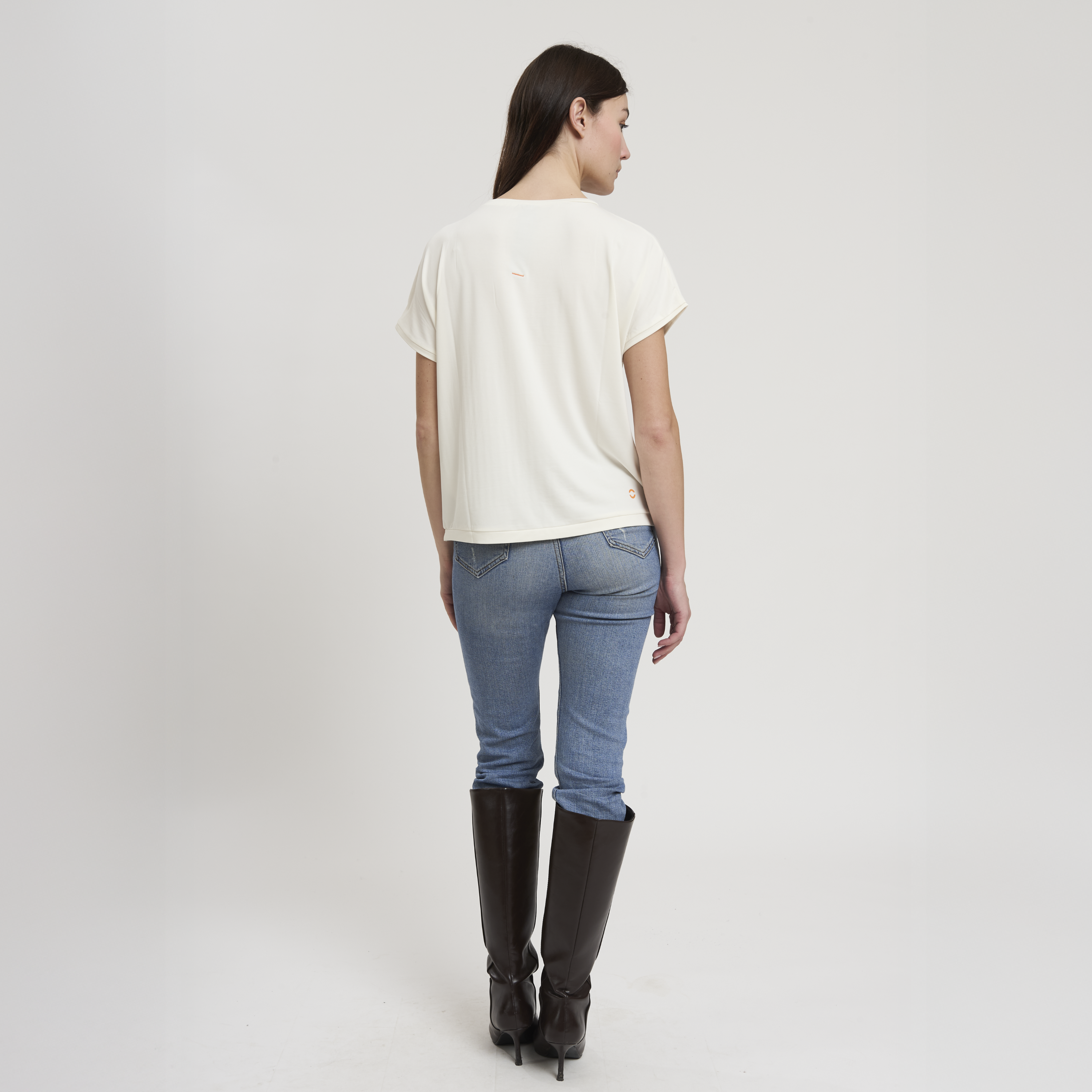 LA NILDE WOMAN T-SHIRT SHORT SLEEVE